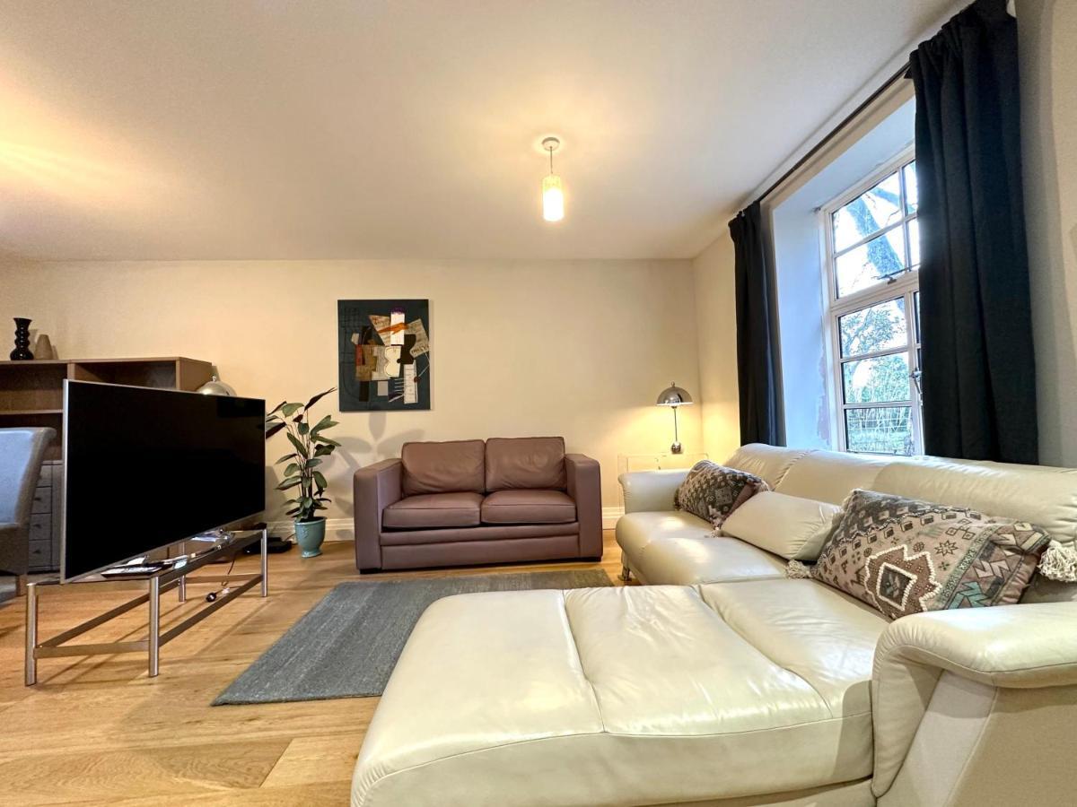 Desirable 2 Bedroom Apartment In Bicester That Sleeps 5 Eksteriør bilde