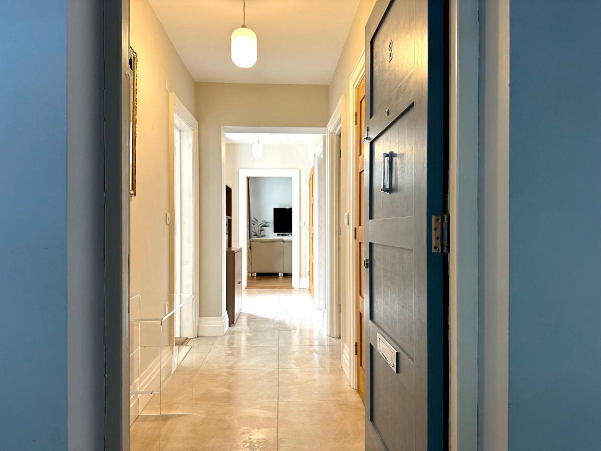 Desirable 2 Bedroom Apartment In Bicester That Sleeps 5 Eksteriør bilde